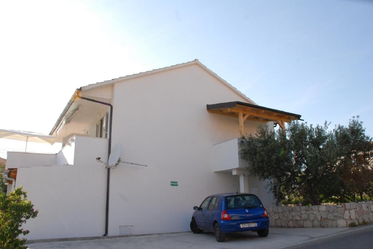 And With Parking Space Hvar - 13161 Gostinjska kuća